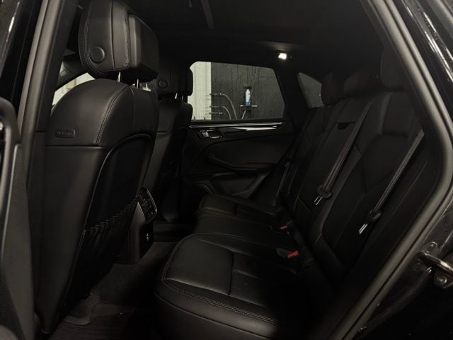 2024 PORSCHE MACAN - Image 20