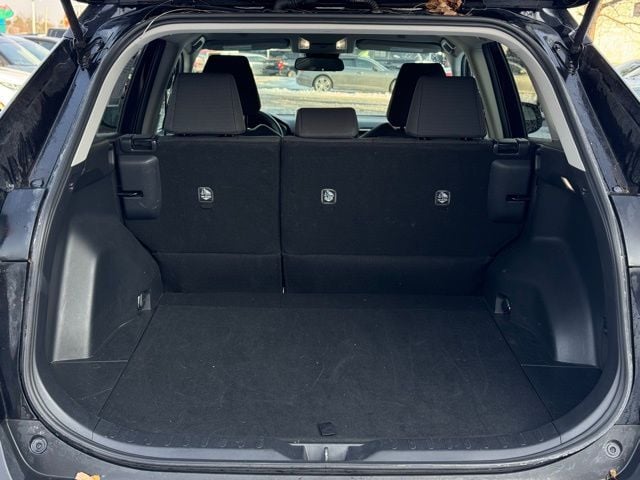2024 TOYOTA RAV4 - Image 9