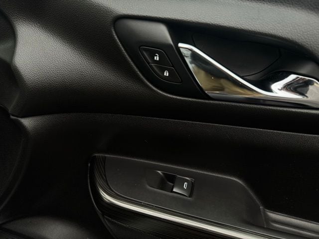 2019 GMC ACADIA - Image 17