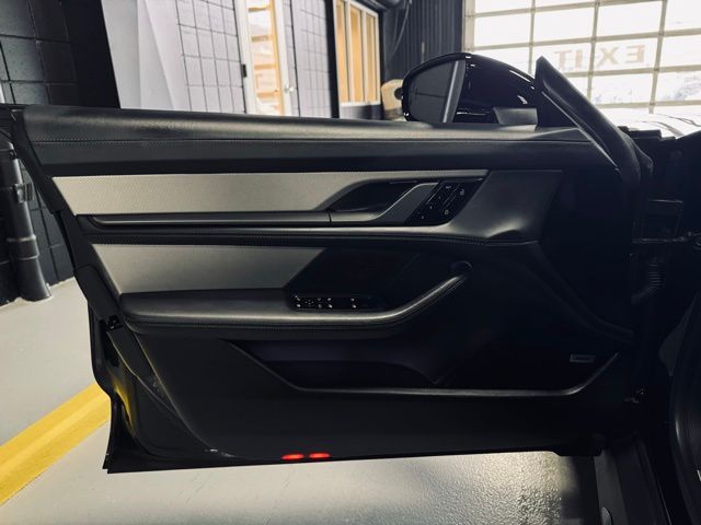 2020 PORSCHE TAYCAN - Image 13