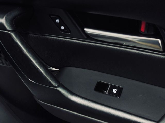 2025 MAZDA CX-50 - Image 16