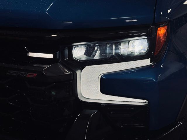 2023 CHEVROLET SILVERADO - Image 4