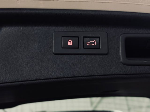 2022 SUBARU FORESTER - Image 12