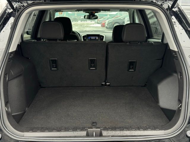 2024 GMC TERRAIN - Image 9