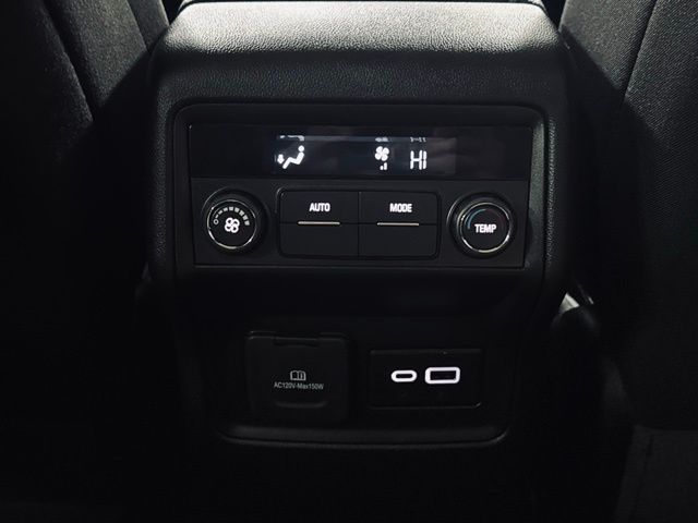 2023 GMC ACADIA - Image 24