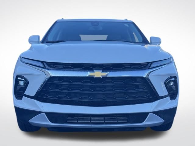 2023 Chevrolet Blazer 3LT photo 2