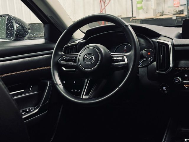 2025 MAZDA CX-50 - Image 24