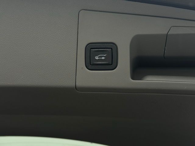 2018 CADILLAC XT5 - Image 12