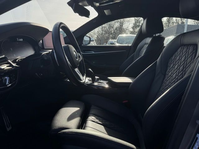 2023 BMW 540I - Image 17