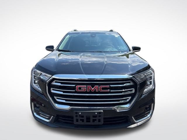 2024 Gmc Terrain SLT photo 2