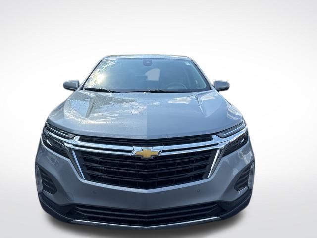 2024 Chevrolet Equinox LT photo 2