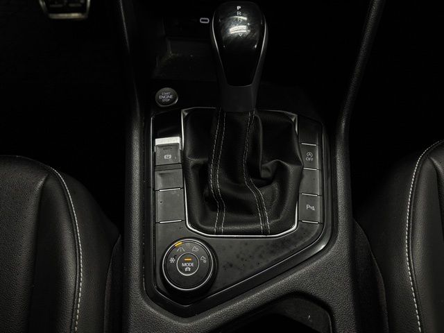 2022 VOLKSWAGEN TIGUAN - Image 31