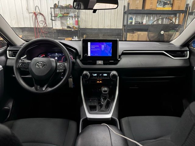 2024 TOYOTA RAV4 - Image 19