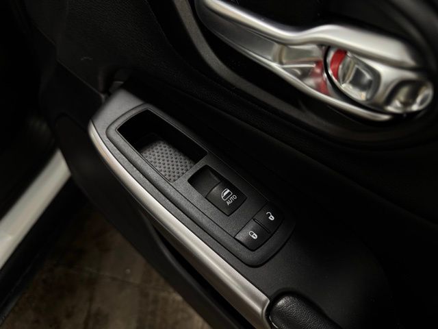 2022 JEEP CHEROKEE - Image 18