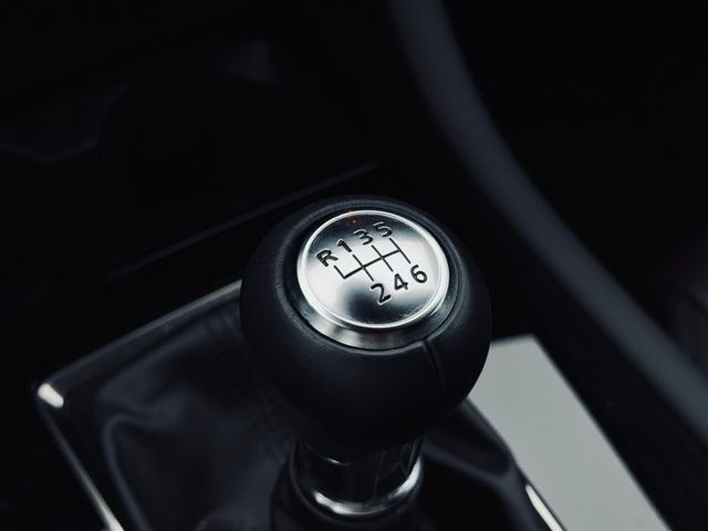 2024 MAZDA MAZDA3 - Image 31