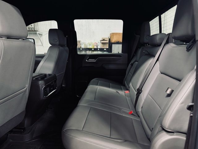 2024 GMC SIERRA HD - Image 21