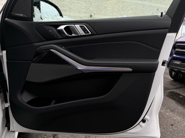 2026 BMW X7 - Image 15
