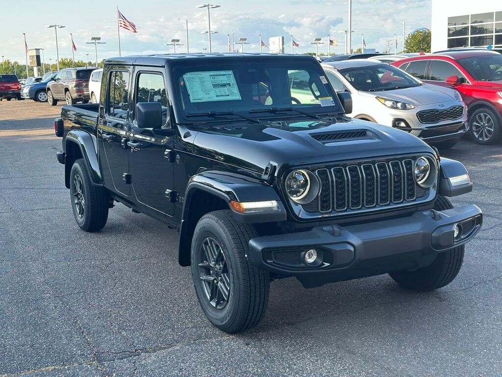 New 2026 Jeep Gladiator Sport Truck Crew Cab