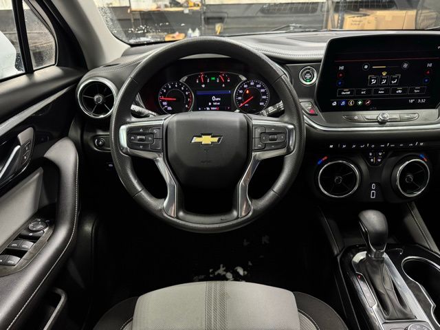 2023 CHEVROLET BLAZER - Image 22