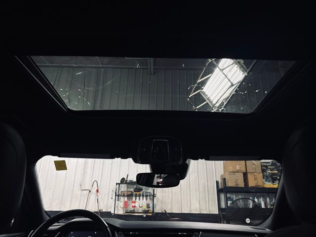 2022 JEEP GRAND CHEROKEE - Image 21