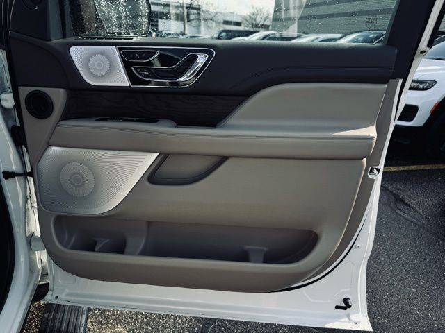 2024 LINCOLN NAVIGATOR L - Image 16
