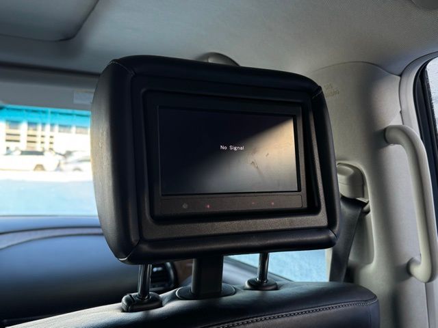 2016 INFINITI QX80 - Image 25