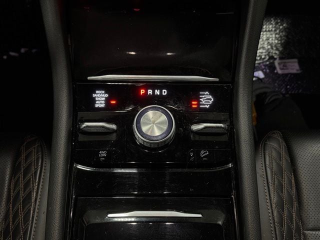 2025 JEEP GRAND CHEROKEE - Image 31