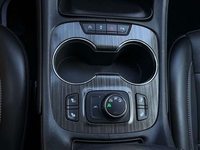 2023 GMC ACADIA - Image 34