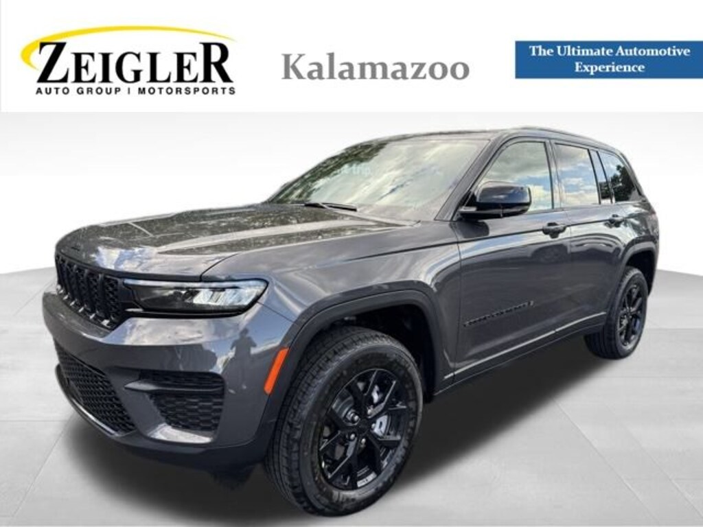 New 2025 Jeep Grand Cherokee Laredo SUV