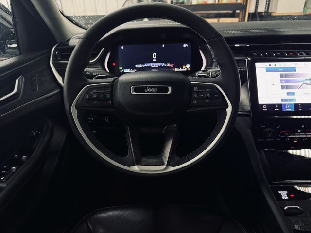 2023 JEEP GRAND CHEROKEE L - Image 30