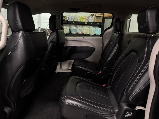 2022 CHRYSLER PACIFICA - Image 19