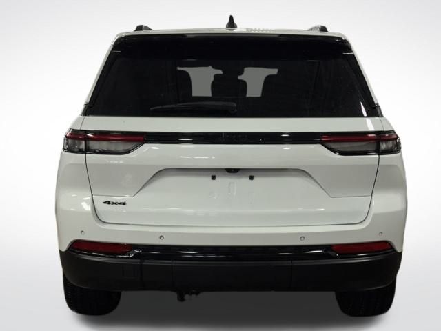 2023 JEEP GRAND CHEROKEE - Image 8