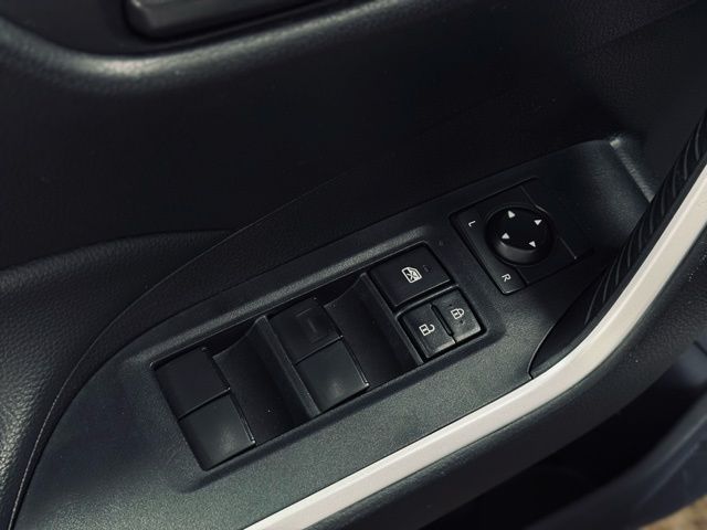 2024 TOYOTA RAV4 - Image 11