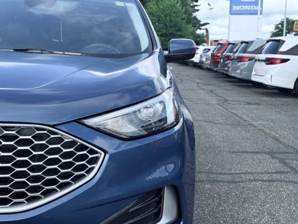 Used 2024 Ford Edge SUV
