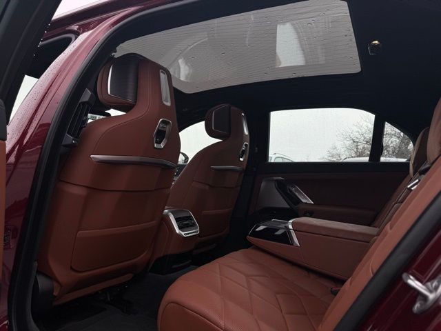 2023 BMW 760I - Image 23