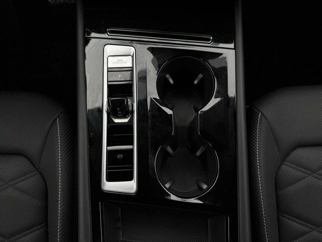 2025 VOLKSWAGEN ATLAS CROSS SPORT - Image 30