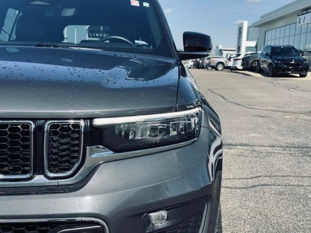 Used 2022 Jeep Grand Cherokee Overland SUV