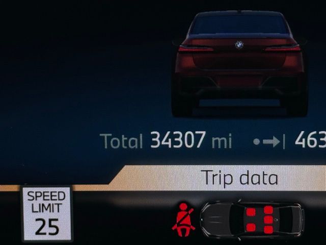 2023 BMW 760I - Image 33