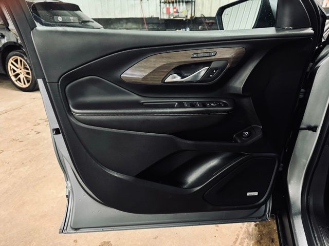 2023 GMC TERRAIN - Image 12
