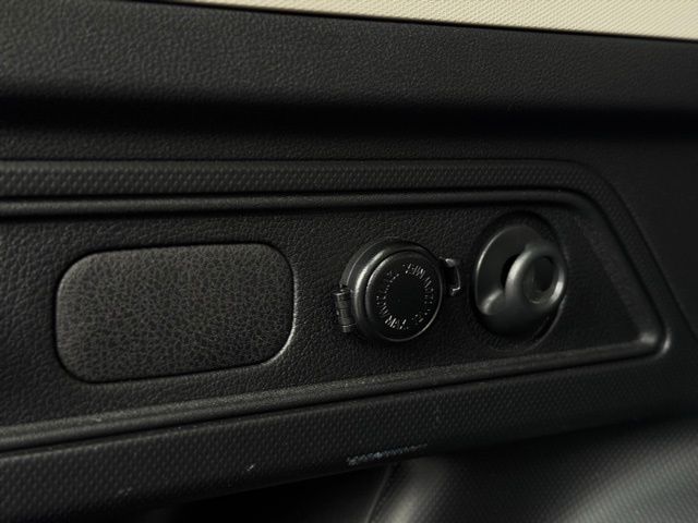 2024 SUBARU FORESTER - Image 11