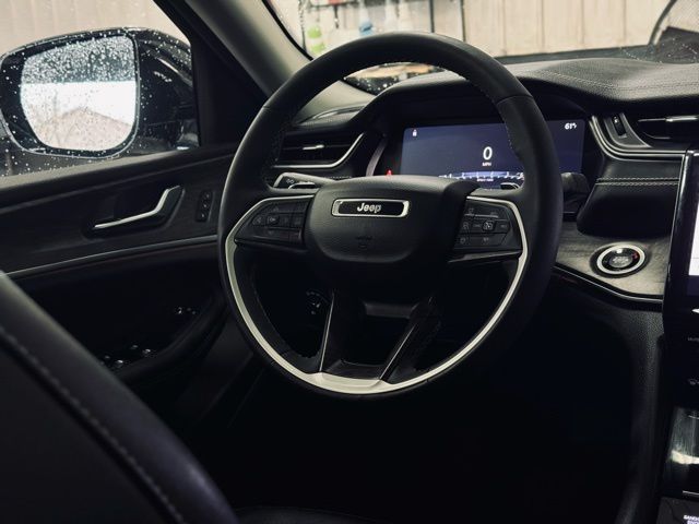 2023 JEEP GRAND CHEROKEE L - Image 29