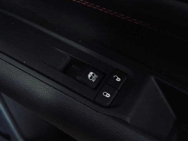 2022 JEEP COMPASS - Image 18