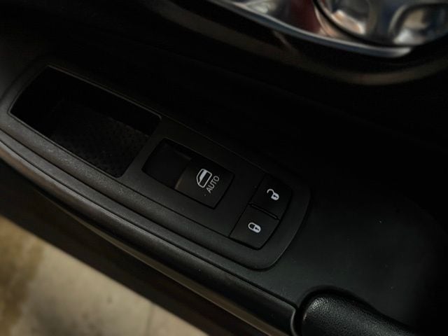 2022 JEEP CHEROKEE - Image 17