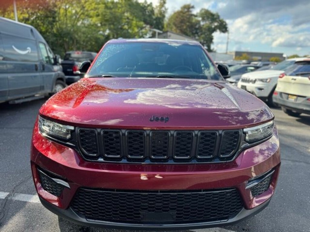 New 2025 Jeep Grand Cherokee Limited SUV
