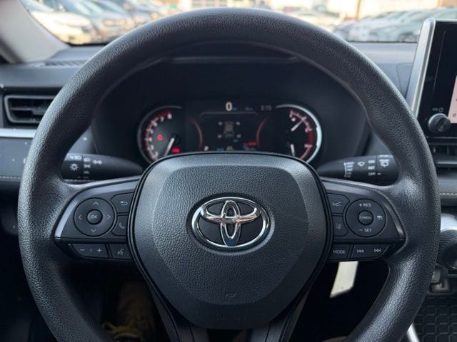 2024 TOYOTA RAV4 - Image 21