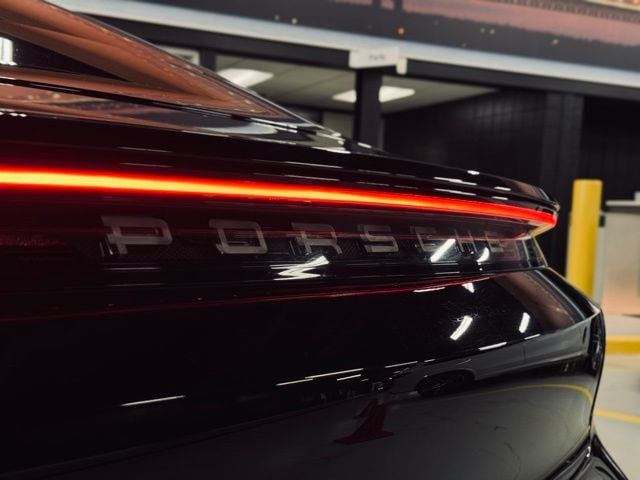 2020 PORSCHE TAYCAN - Image 9