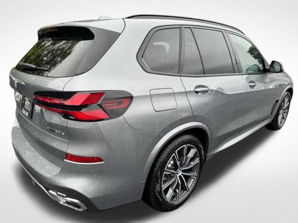 New 2026 BMW X5 PHEV xDrive50e SUV