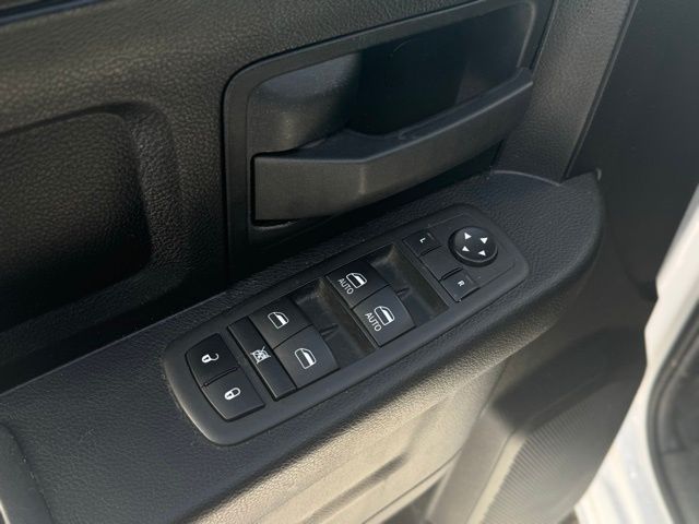 2022 RAM 1500 - Image 11