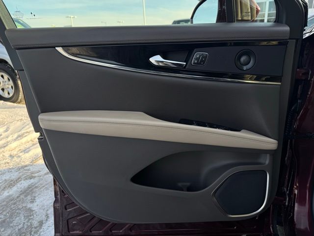 2023 LINCOLN NAUTILUS - Image 13