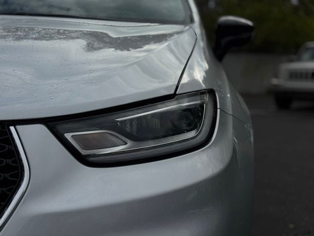 2024 CHRYSLER PACIFICA - Image 9